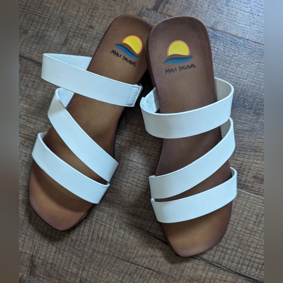Sandals - Picture 1 of 1